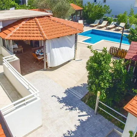 Holiday home Cozy In Okrug Gornji With Sauna